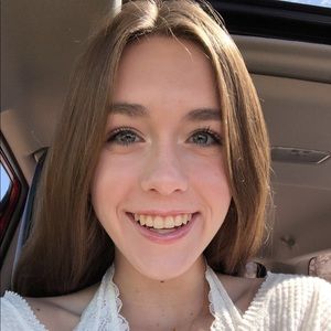 Meet your Posher, Ellen